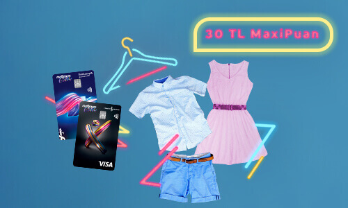 Moda kampanyasına yönelik mavi zemin üzerinde çeşitli kıyafetler