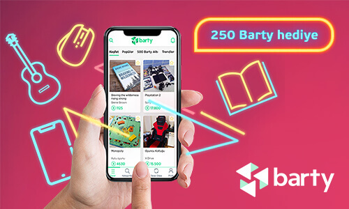 elinde telefon tutan biri ve telefon görselinde barty hediye ekranı var